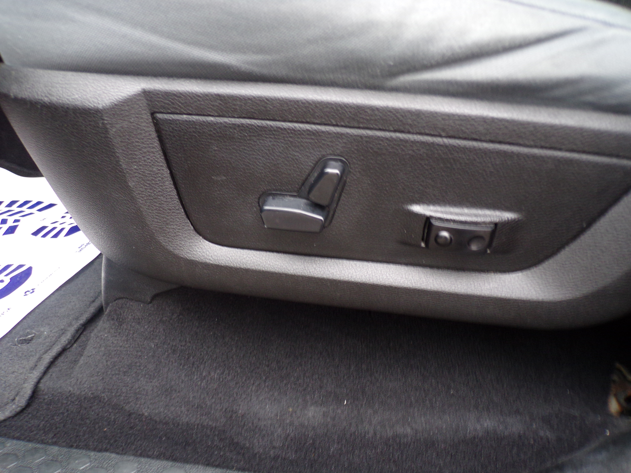 RAM 1500 Classic Tradesman 4x4 Crew Cab 6'4" Box 2019