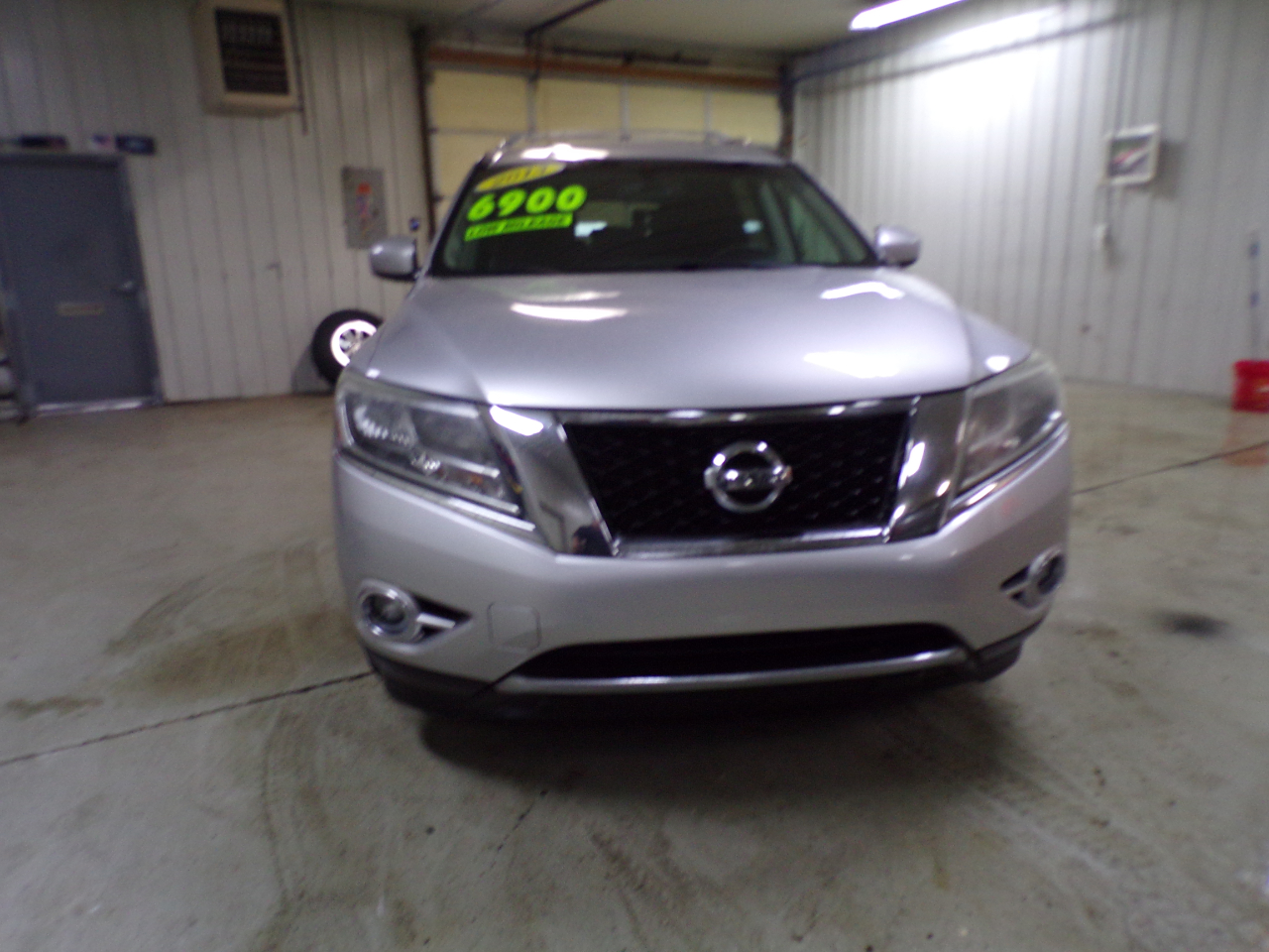 Nissan Pathfinder SV 4WD 2013