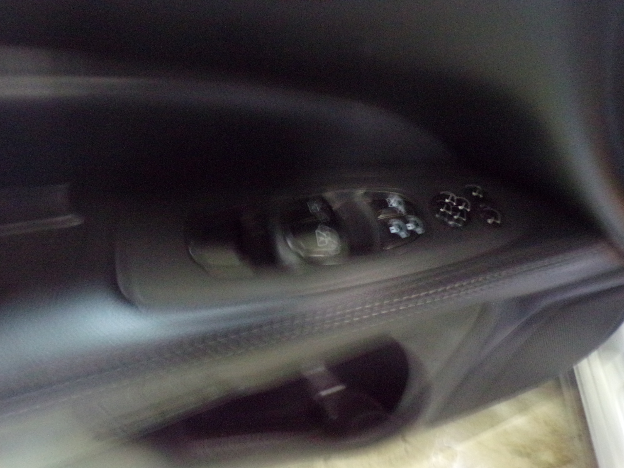 Nissan Pathfinder SV 4WD 2013