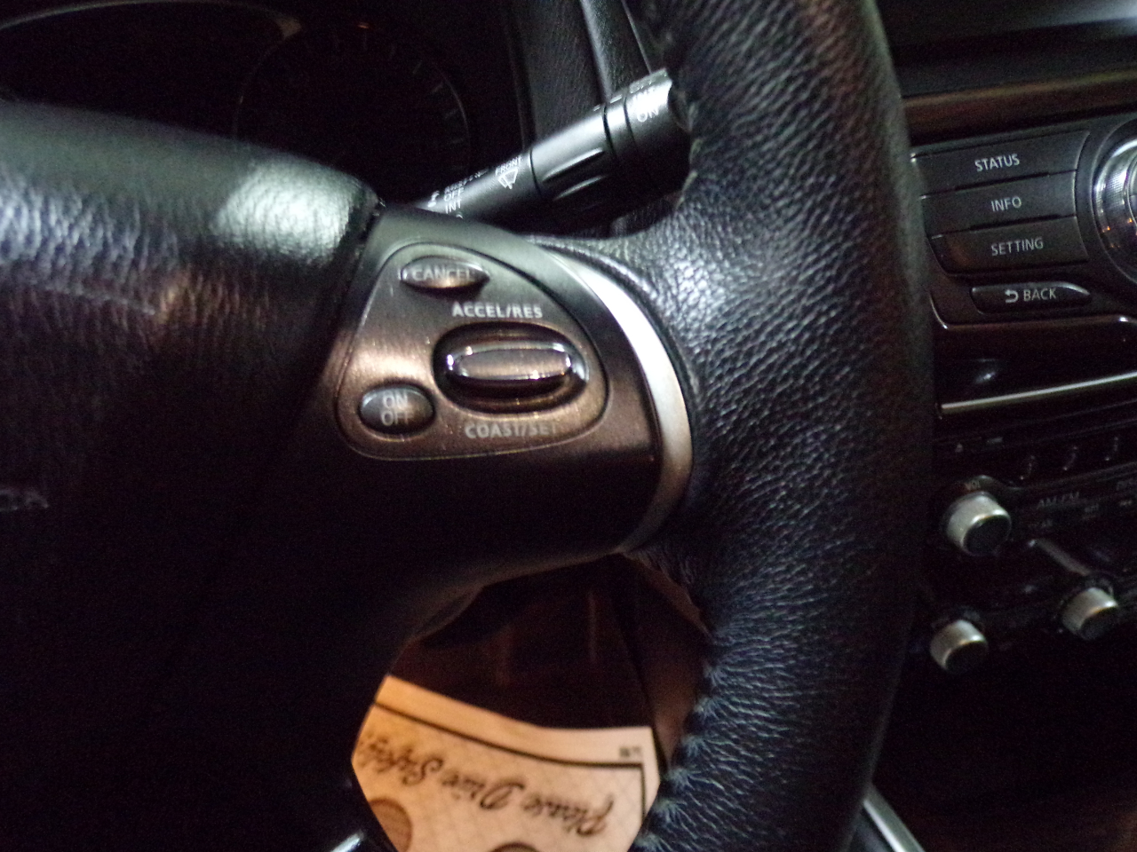 Nissan Pathfinder SV 4WD 2013