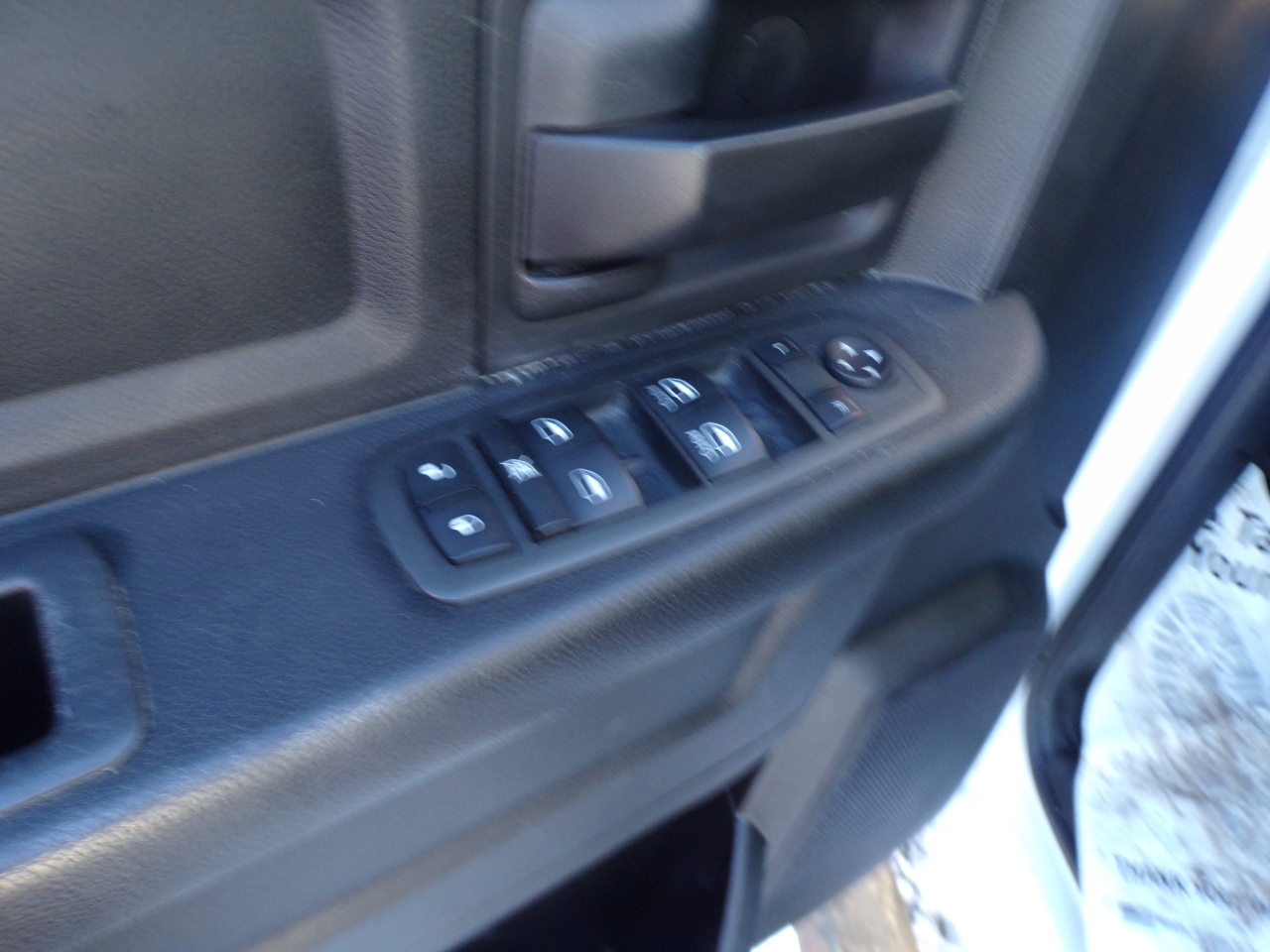 RAM 1500 Tradesman Quad Cab 4WD 2014