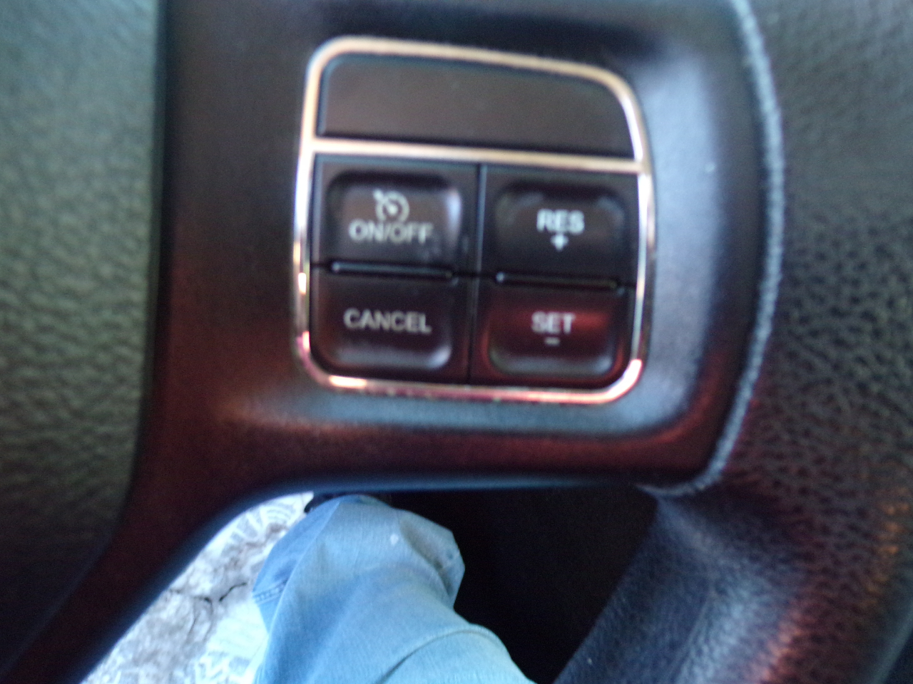 RAM 1500 Tradesman Quad Cab 4WD 2014