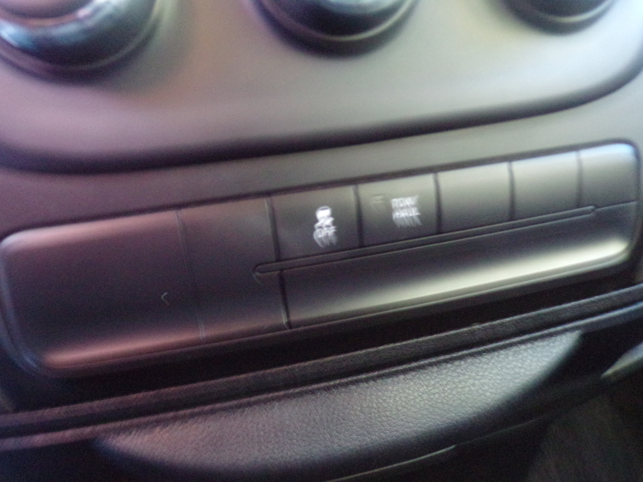 RAM 1500 Tradesman Quad Cab 4WD 2014