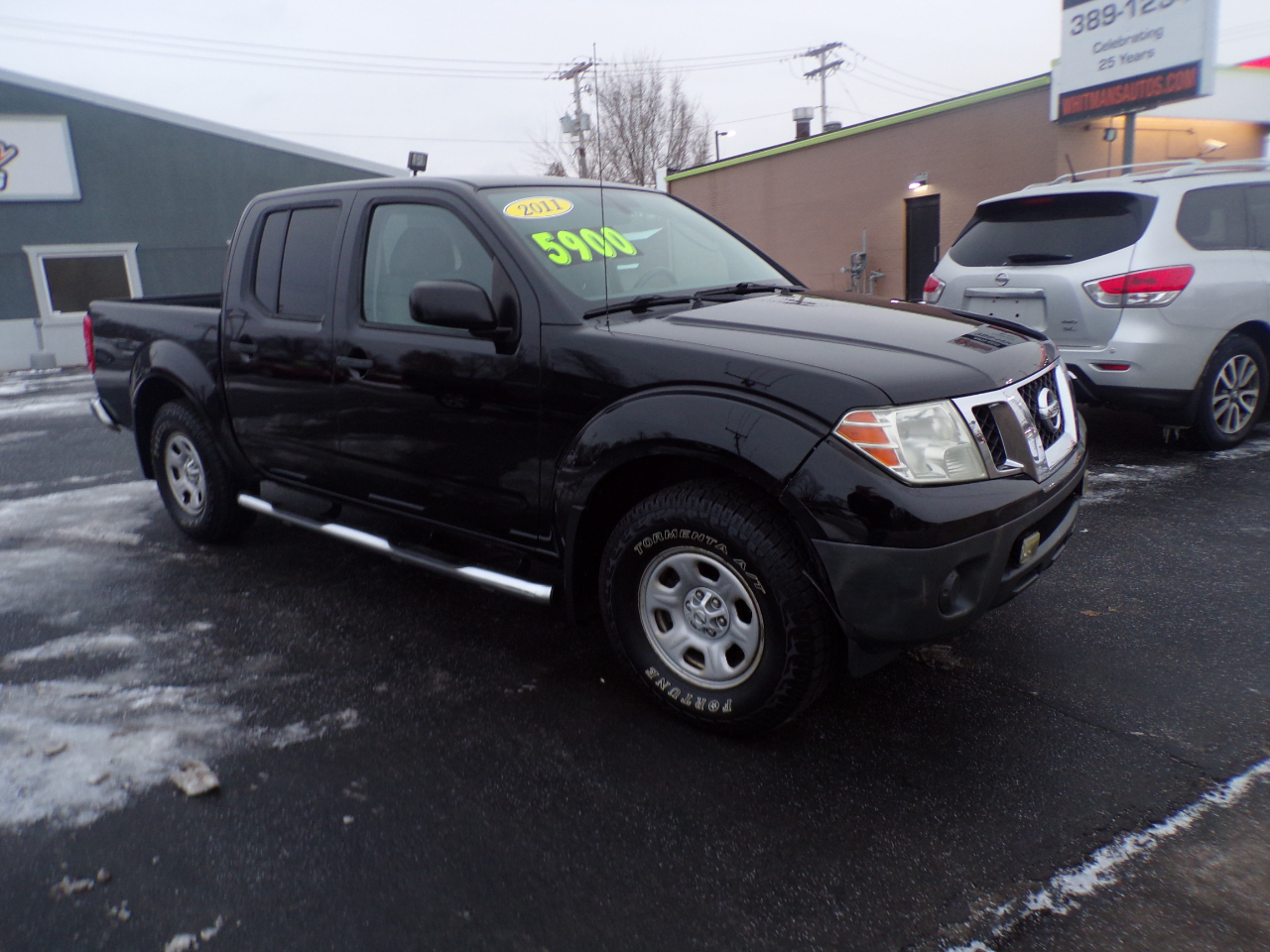 Nissan Frontier SL Crew Cab 4WD 2011