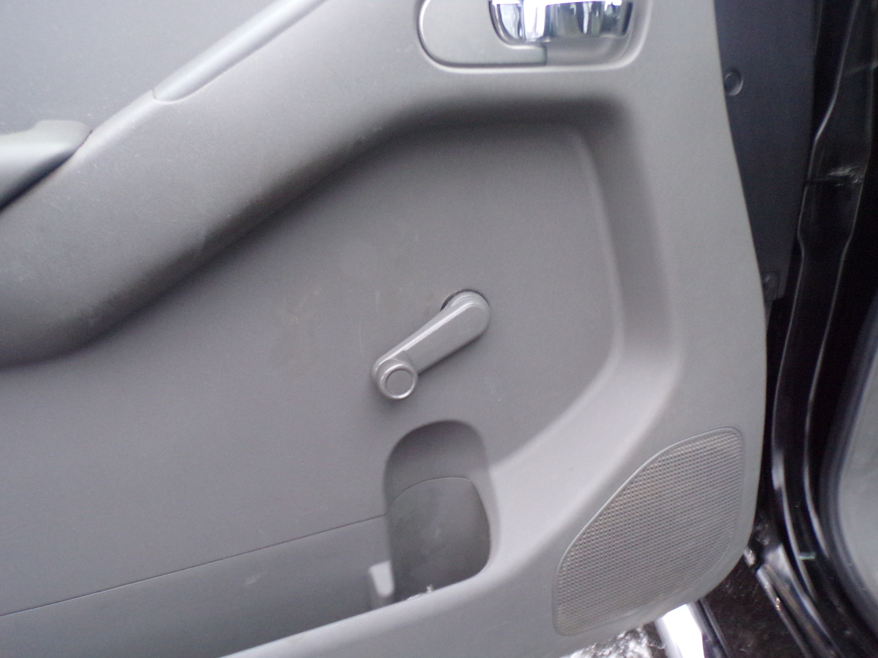 Nissan Frontier SL Crew Cab 4WD 2011