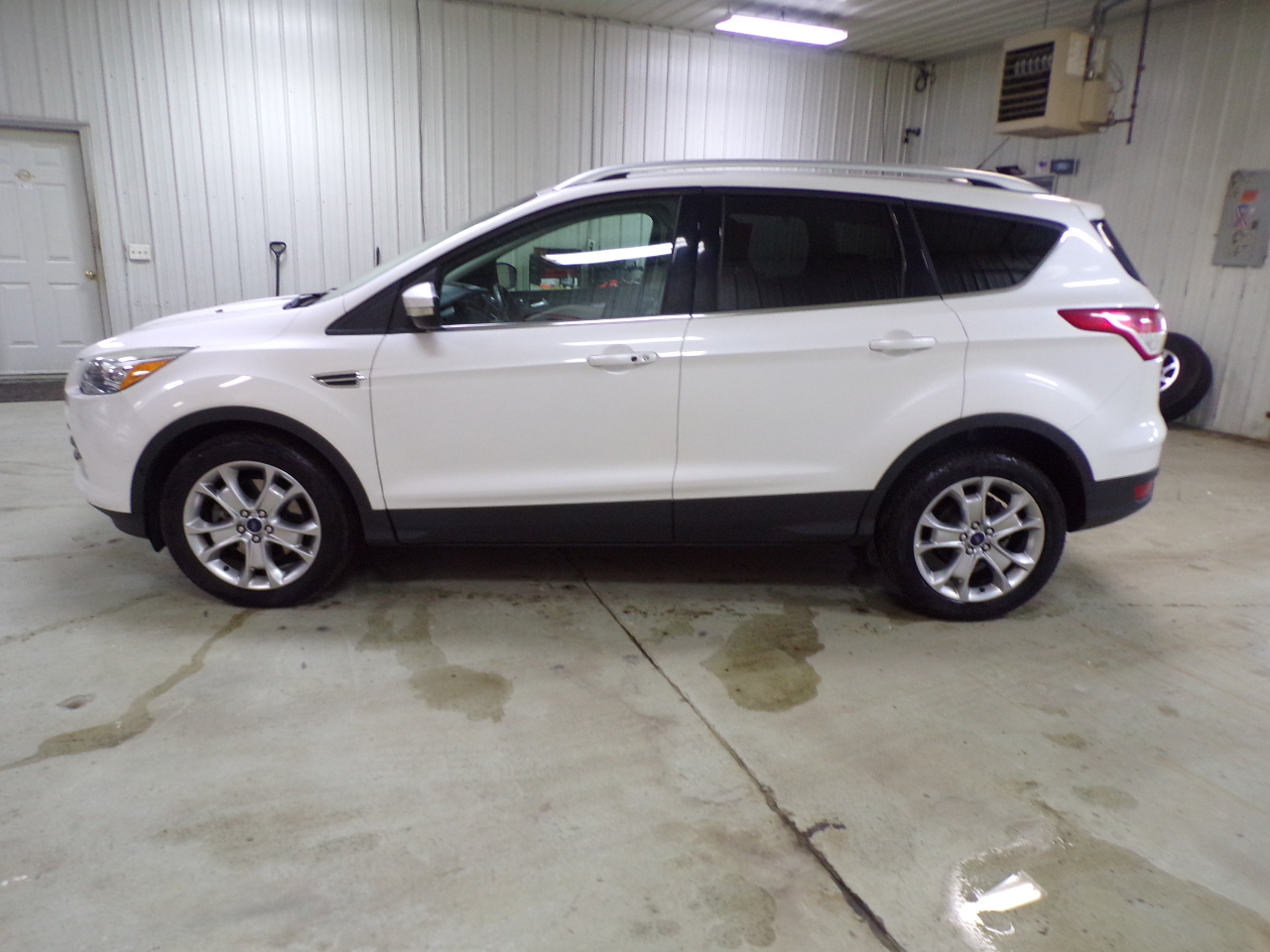 Ford Escape Titanium 4WD 2014