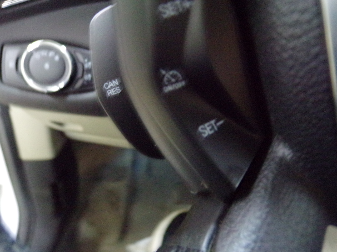 Ford Escape Titanium 4WD 2014