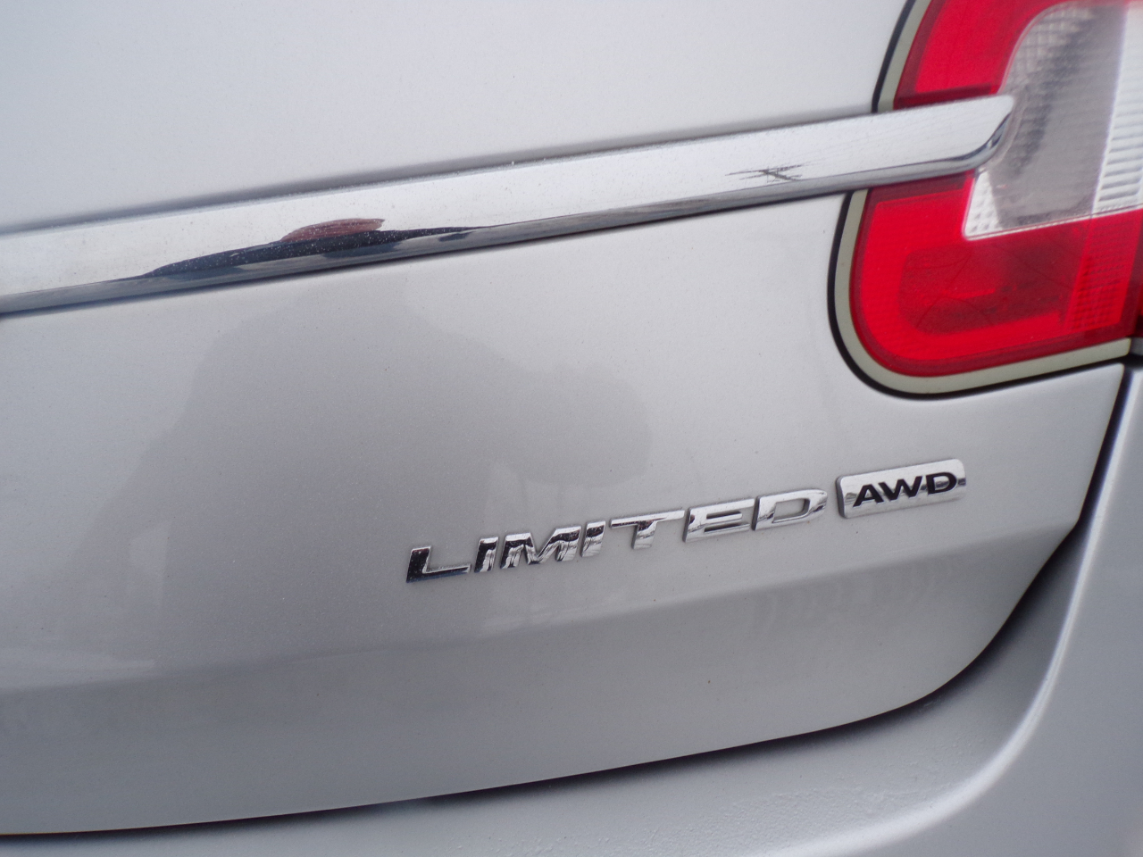 Ford Taurus Limited AWD 2011