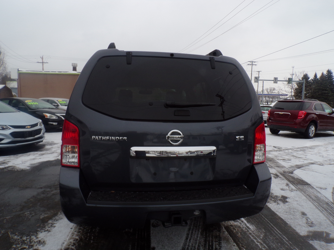 Nissan Pathfinder LE 4WD 2010