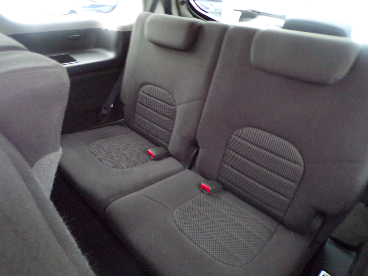 Nissan Pathfinder LE 4WD 2010