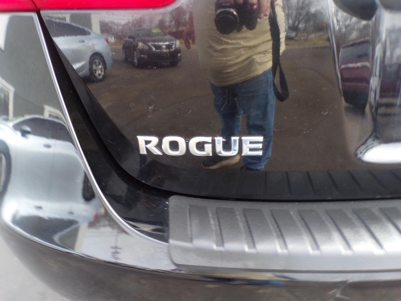 Nissan Rogue SV AWD 2012