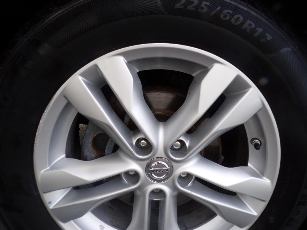 Nissan Rogue SV AWD 2012