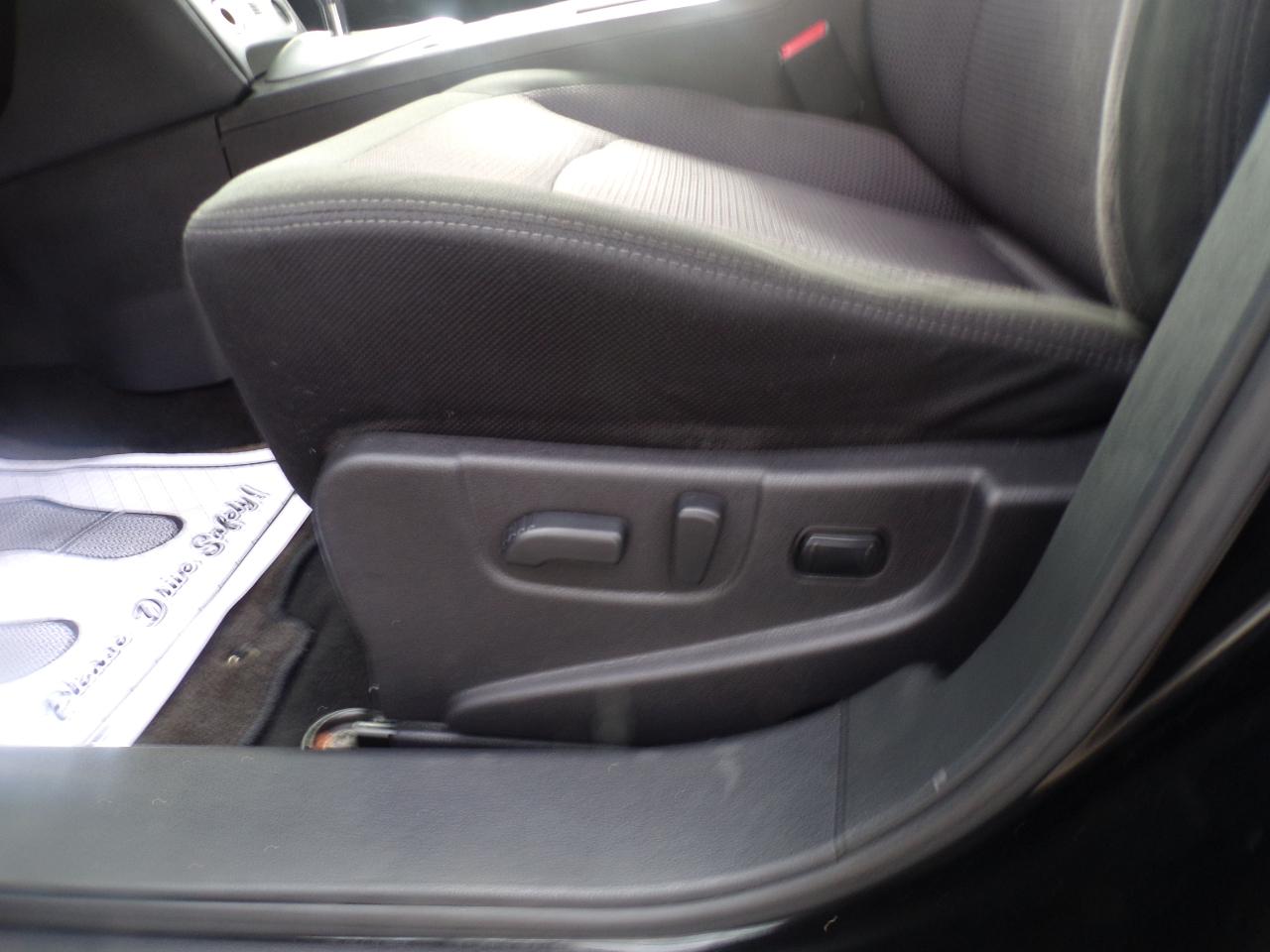 Nissan Rogue SV AWD 2012