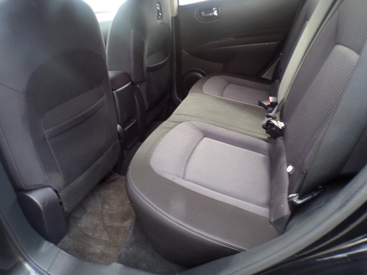 Nissan Rogue SV AWD 2012