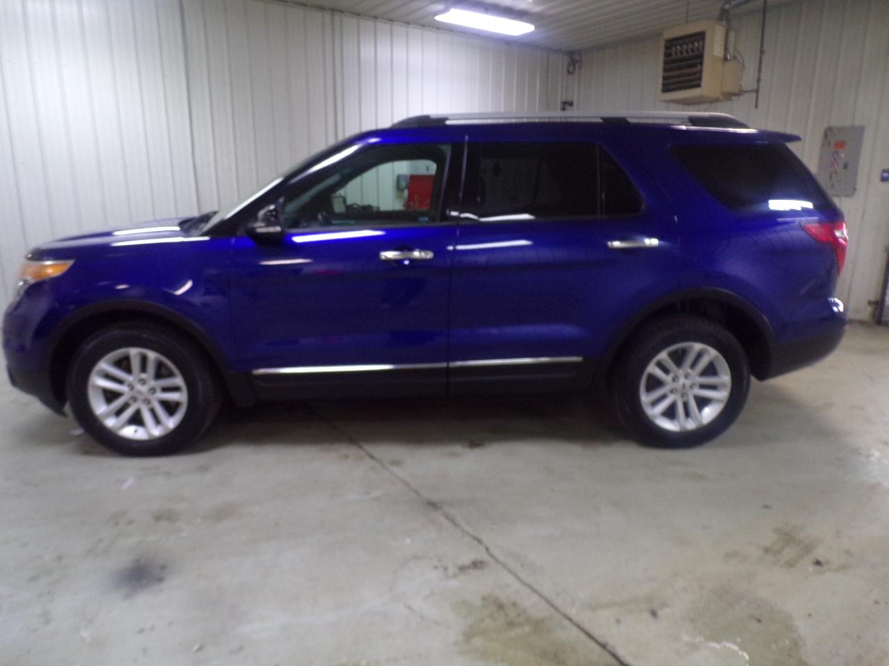 Ford Explorer XLT 4WD 2013