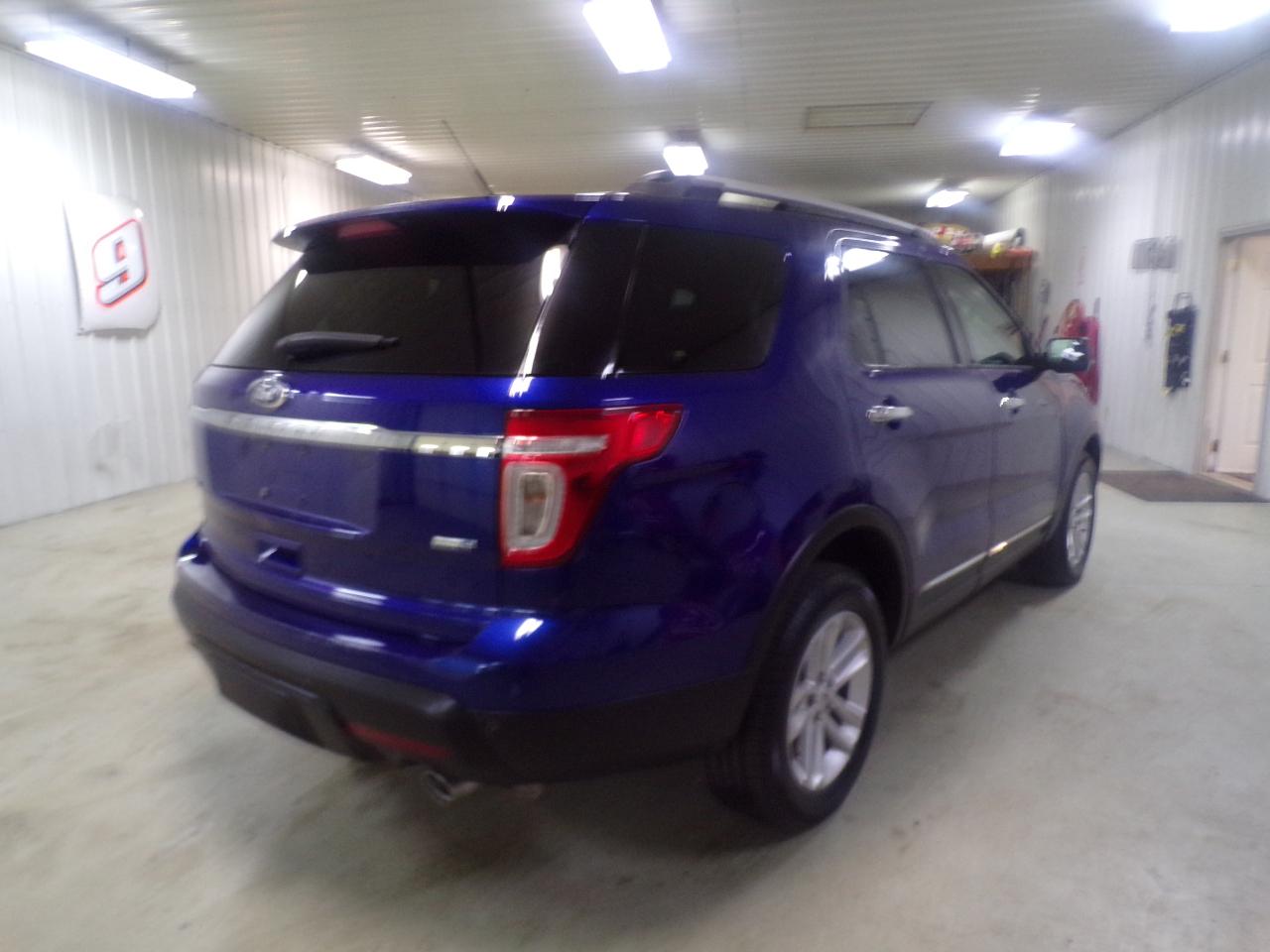 Ford Explorer XLT 4WD 2013