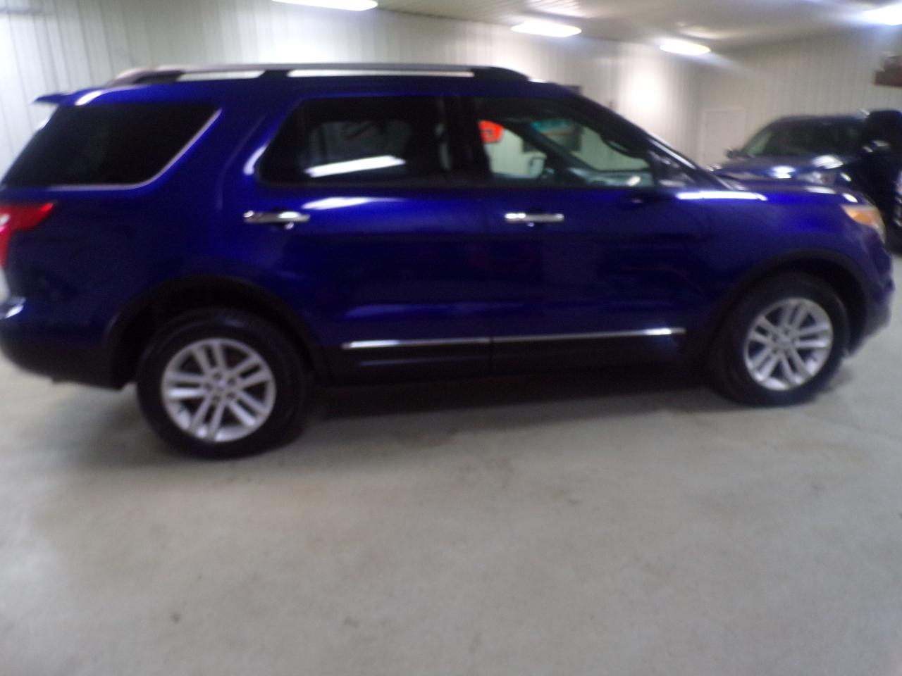 Ford Explorer XLT 4WD 2013