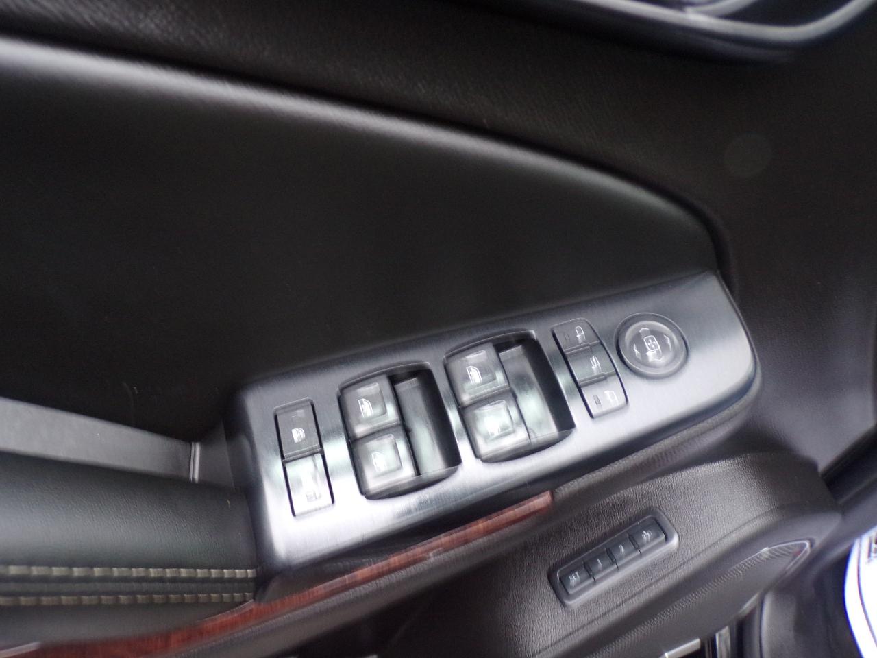 GMC Yukon SLT 4WD 2015