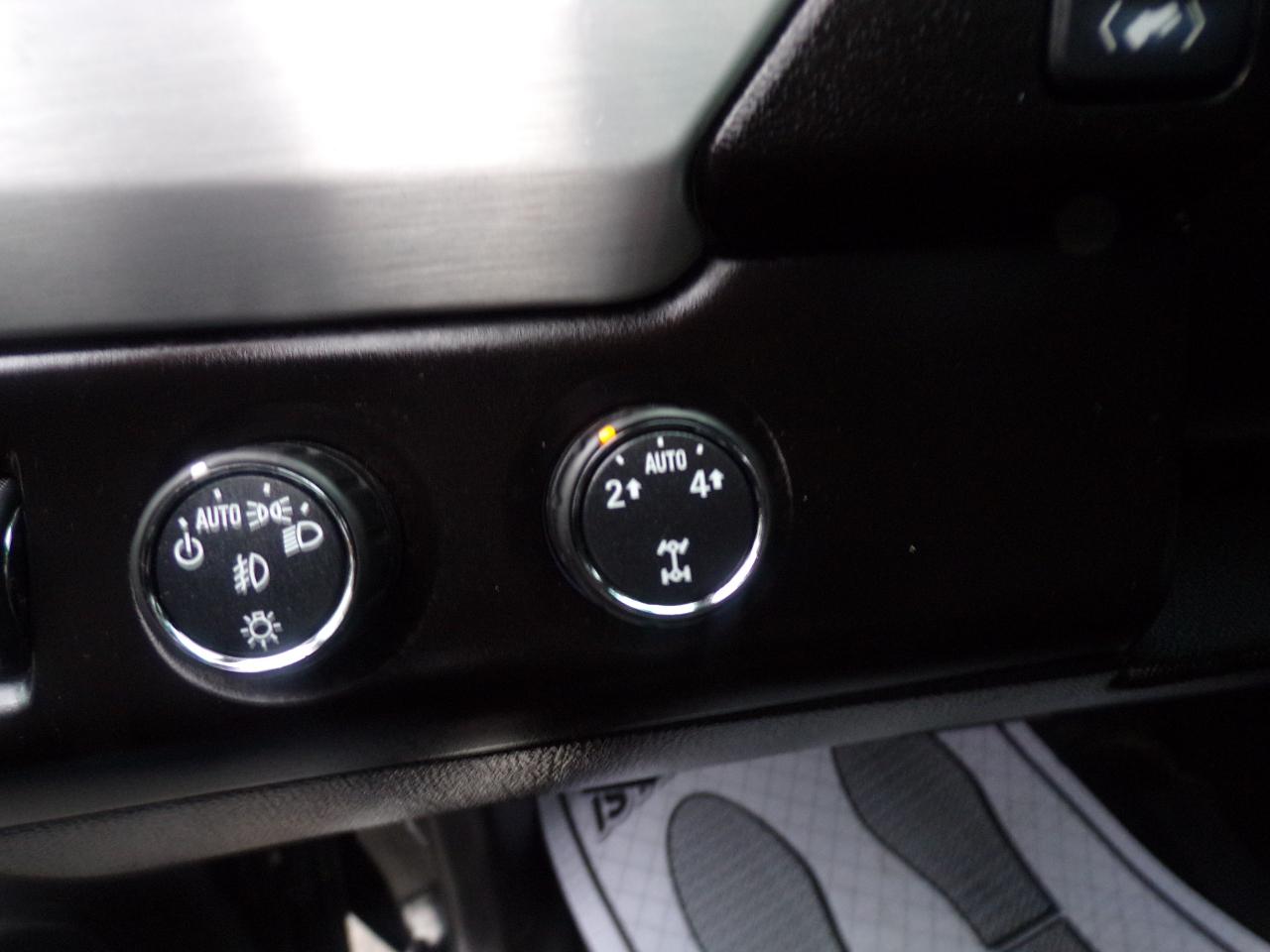 GMC Yukon SLT 4WD 2015