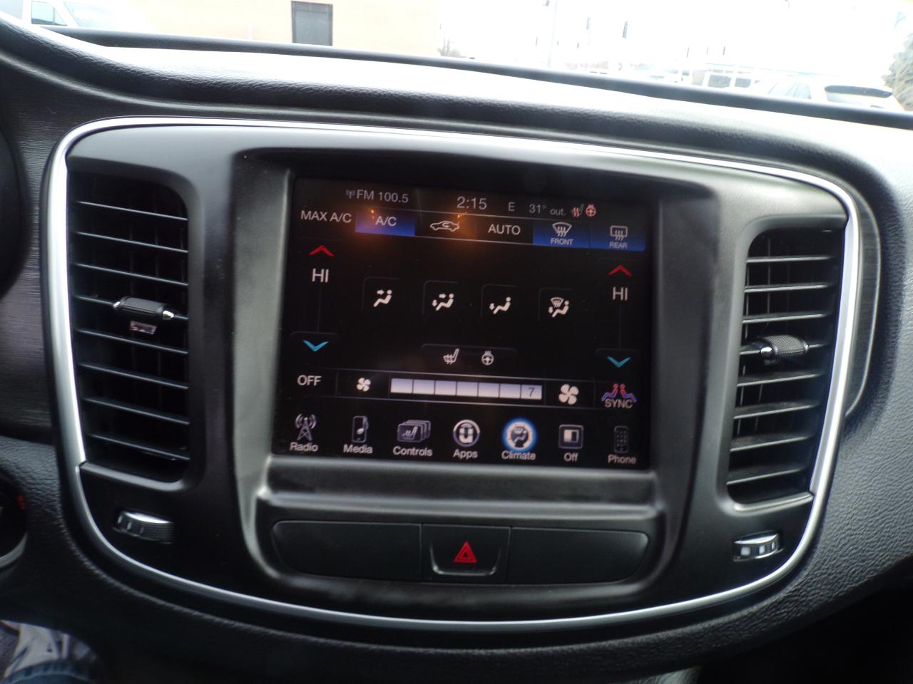 Chrysler 200 Limited 2015