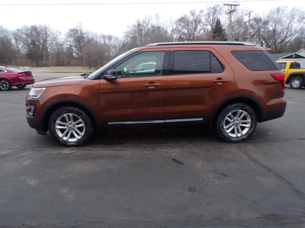 Ford Explorer XLT FWD 2017