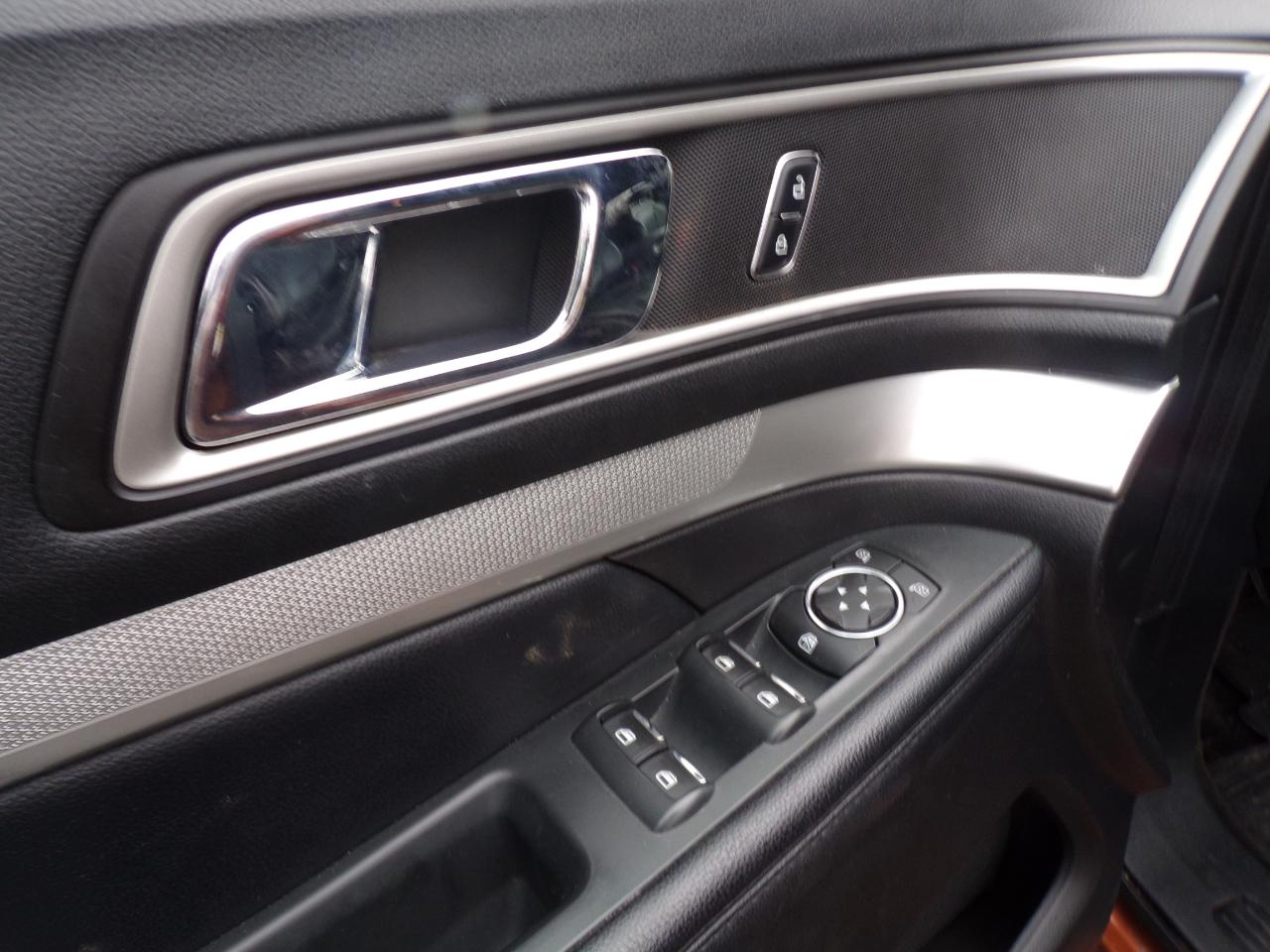 Ford Explorer XLT FWD 2017