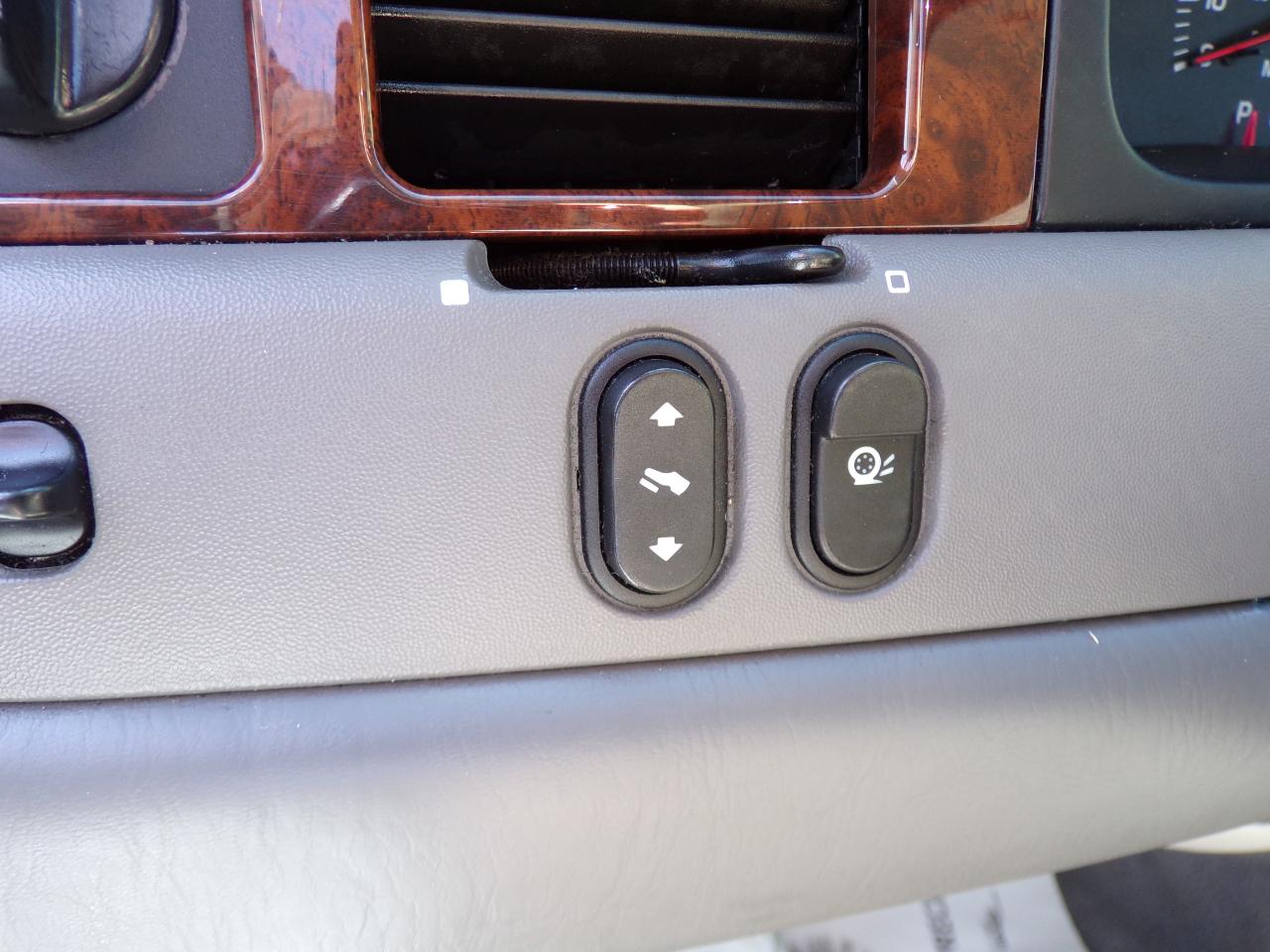 Lincoln Town Car Signature 2001