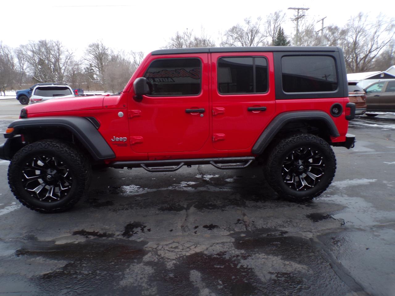 Jeep Wrangler Unlimited Sport 2018