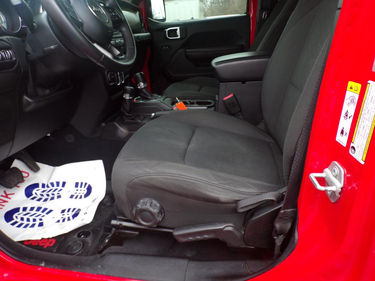 Jeep Wrangler Unlimited Sport 2018