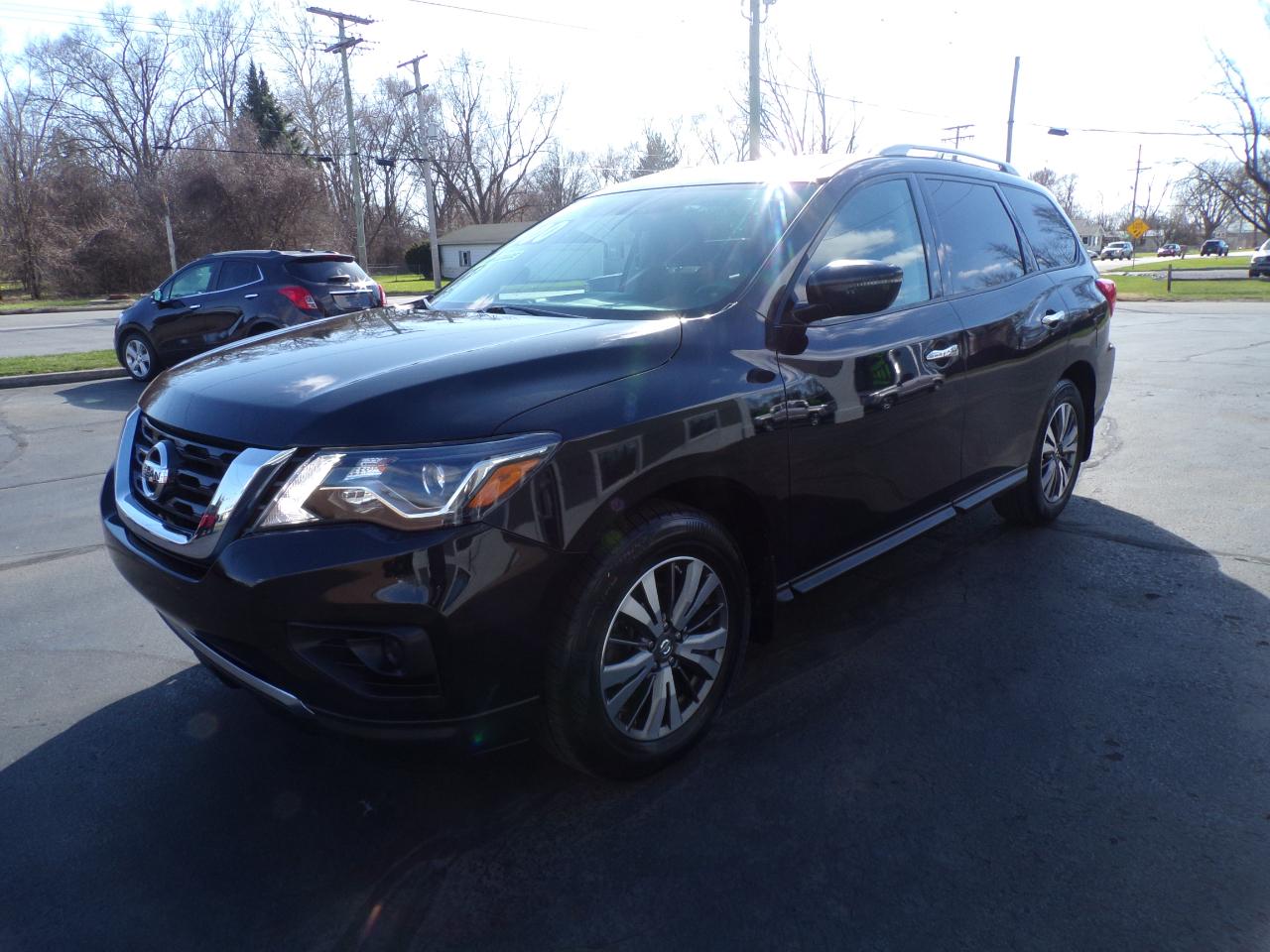 Nissan Pathfinder Platinum 4WD 2017