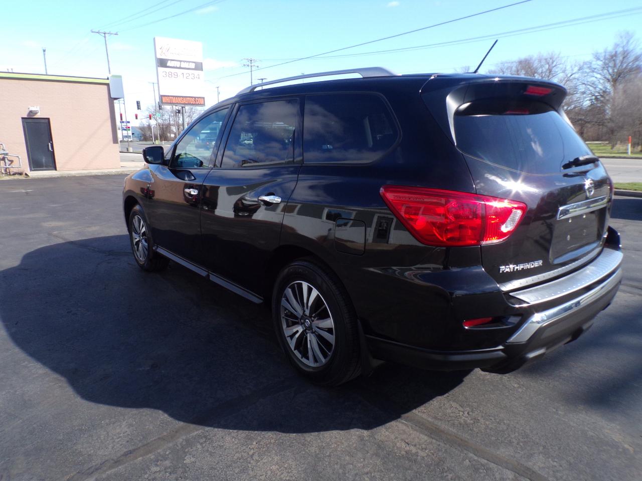 Nissan Pathfinder Platinum 4WD 2017