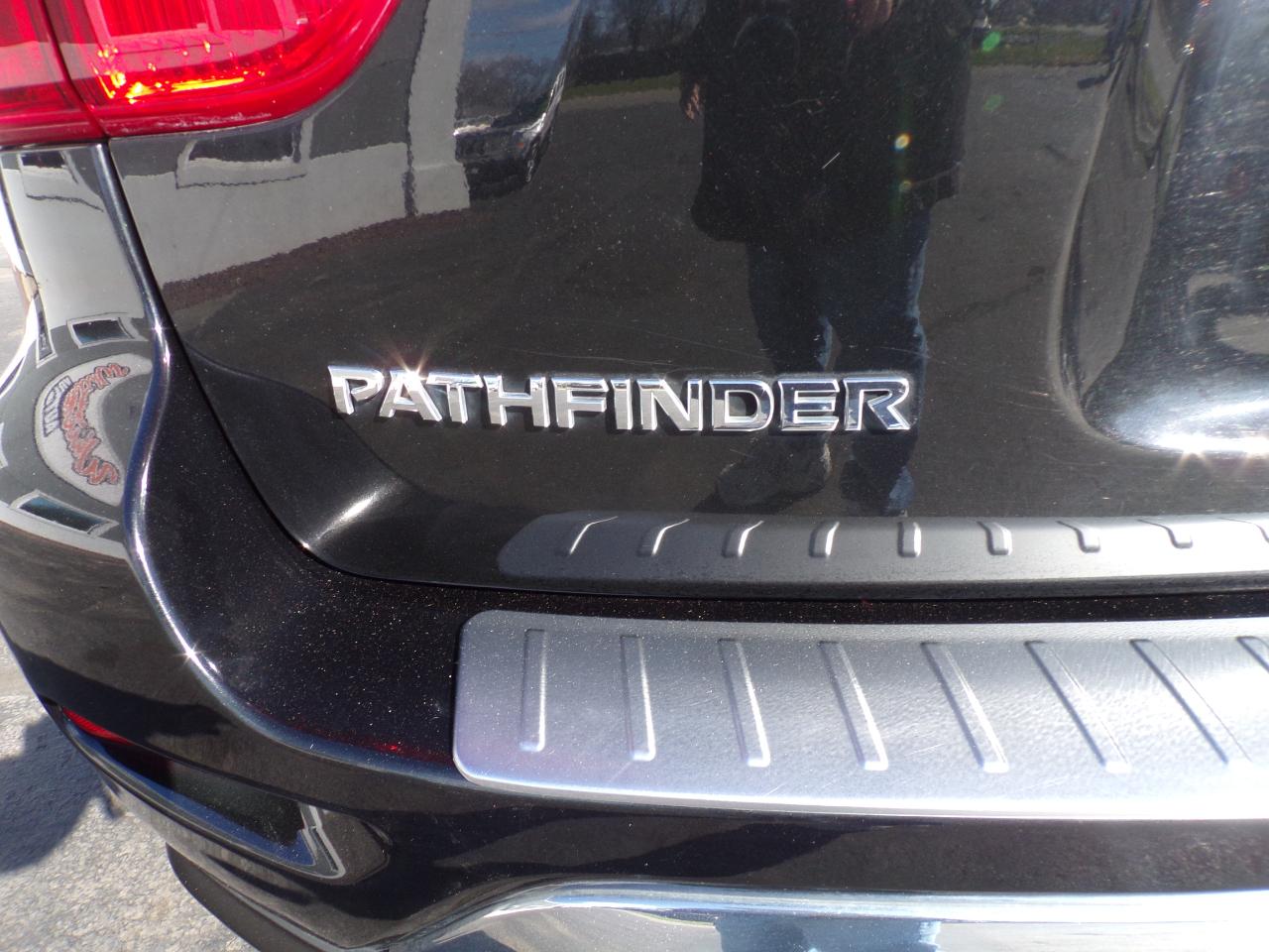 Nissan Pathfinder Platinum 4WD 2017