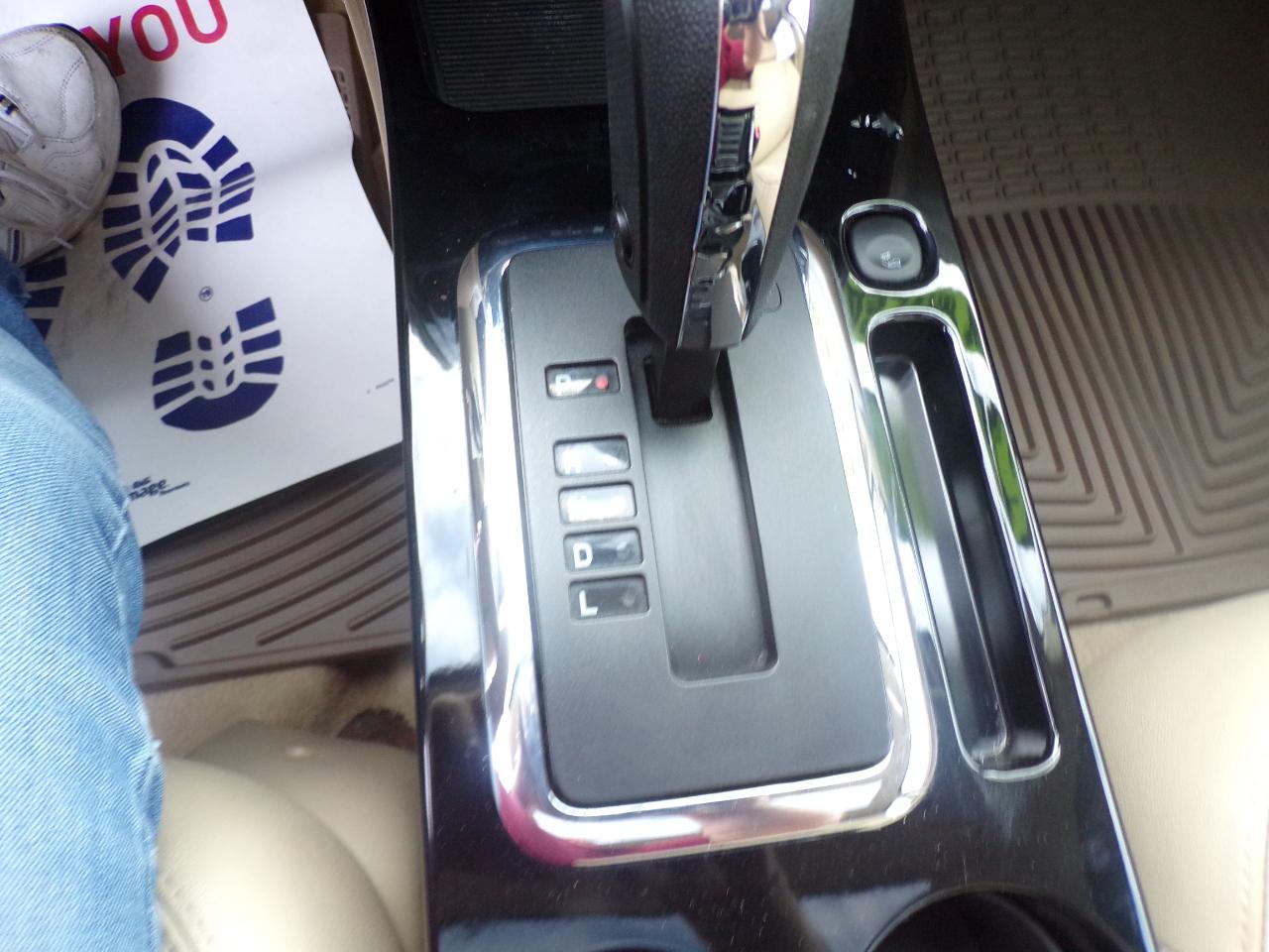 Ford Escape Limited 4WD V6 2009