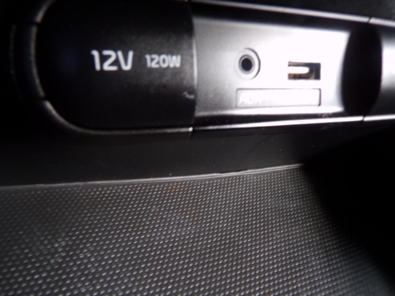 Kia Soul + w/Signature 2.0 Special Edition 2016