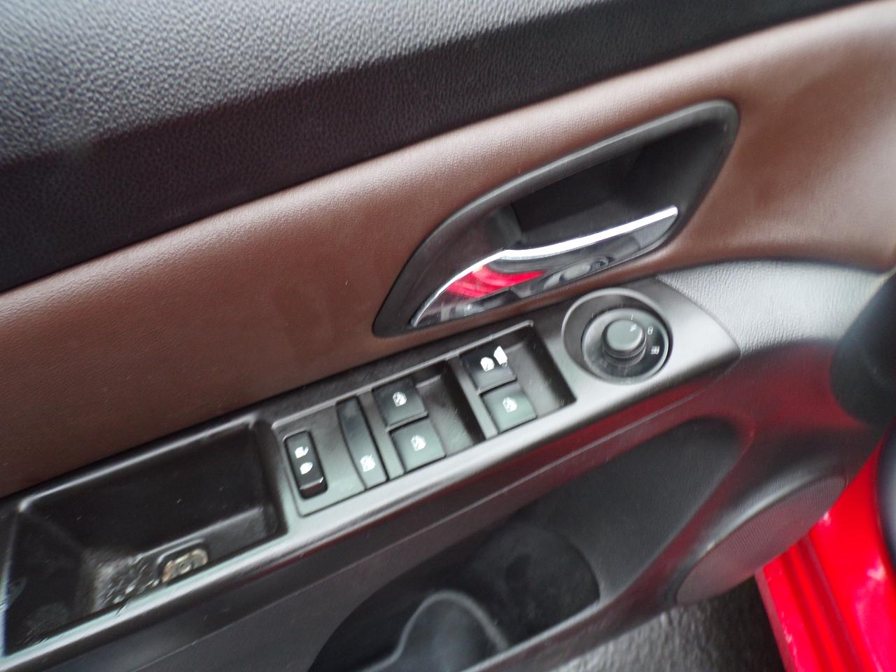 Chevrolet Cruze 2LT Auto 2015