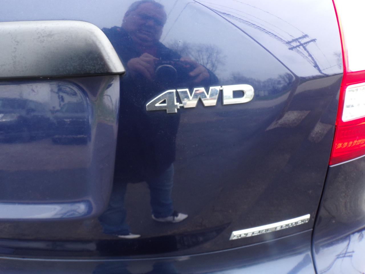 Honda CR-V SE 4WD 5-Speed AT 2011