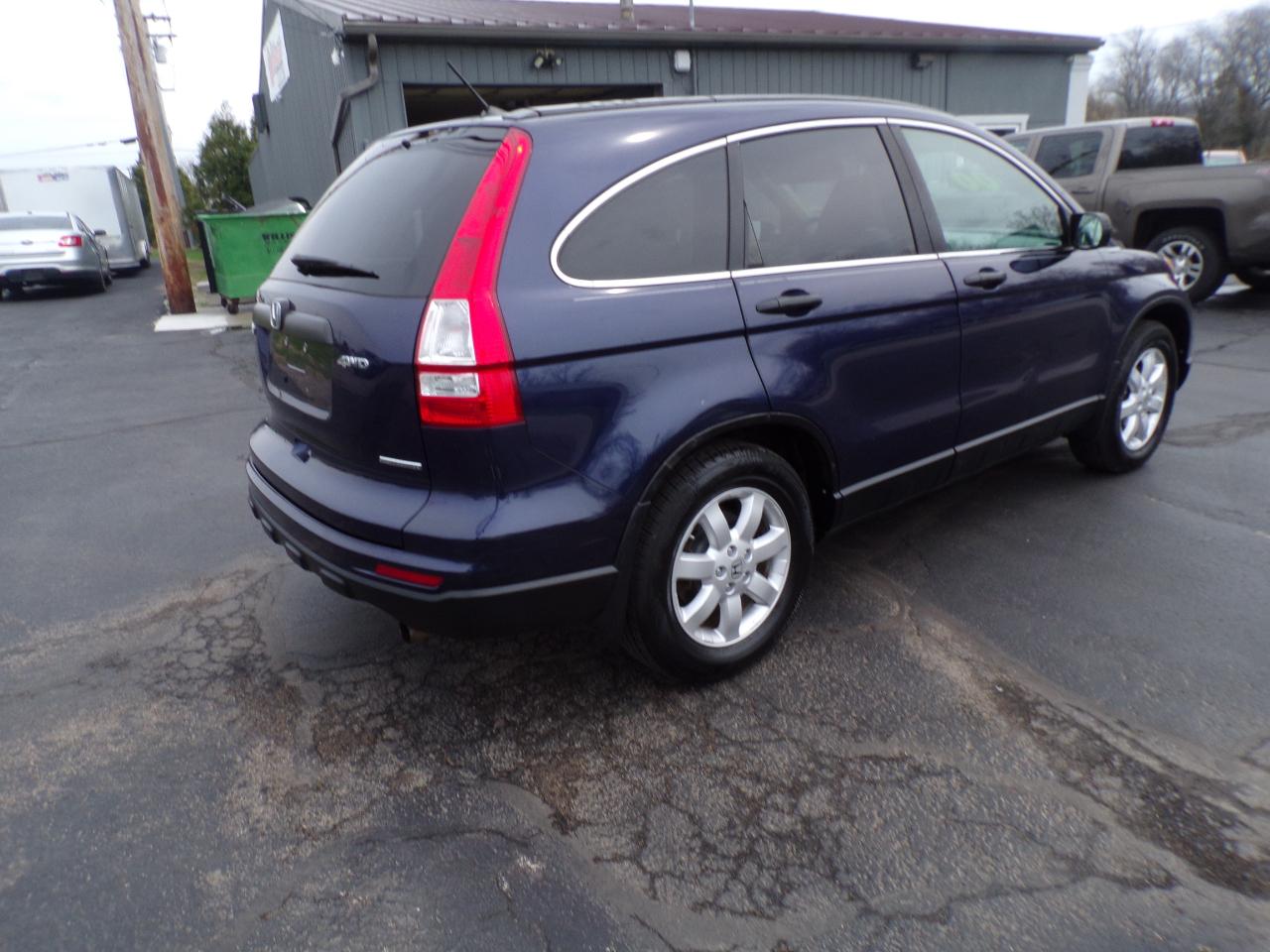 Honda CR-V SE 4WD 5-Speed AT 2011