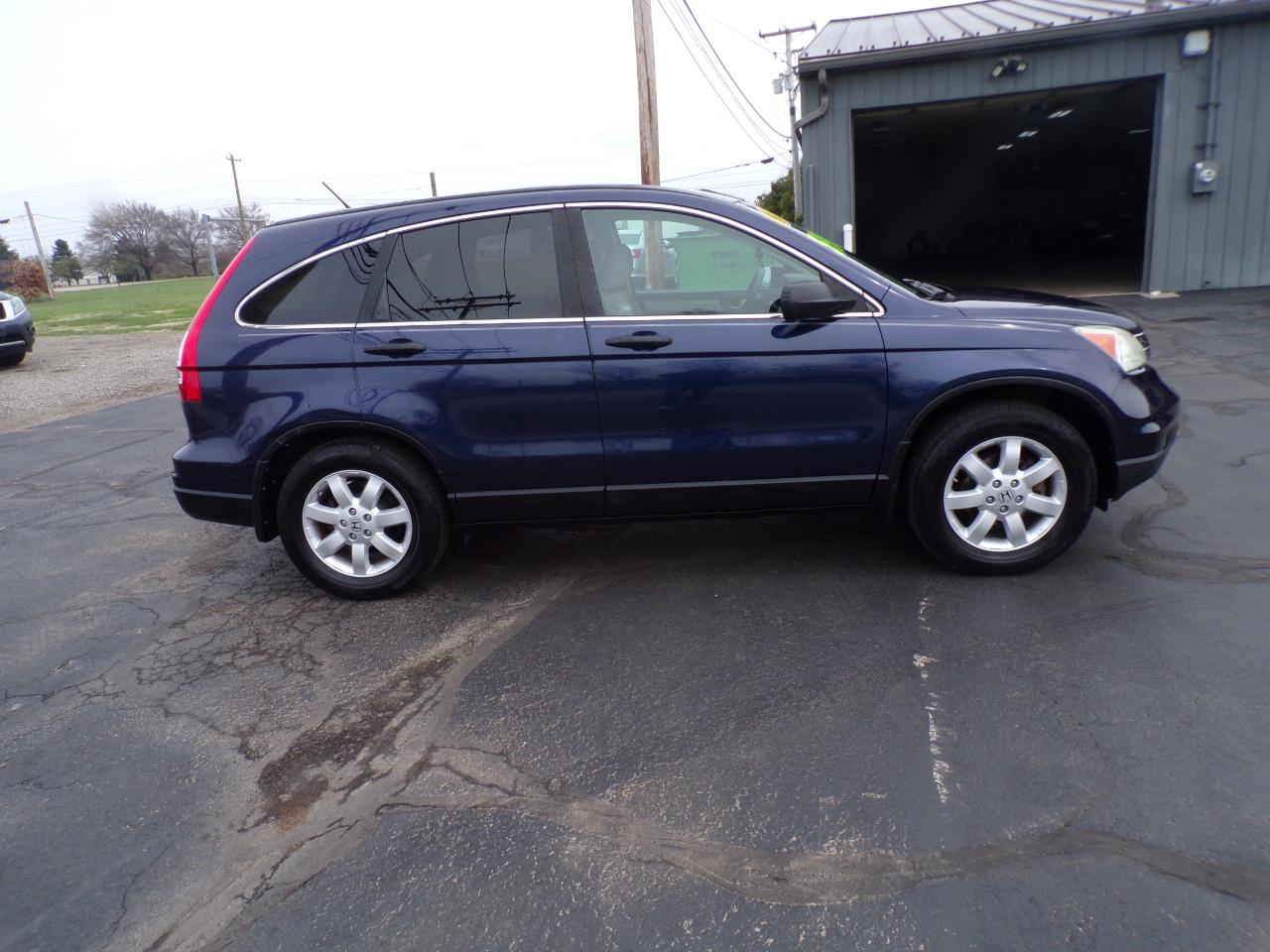 Honda CR-V SE 4WD 5-Speed AT 2011