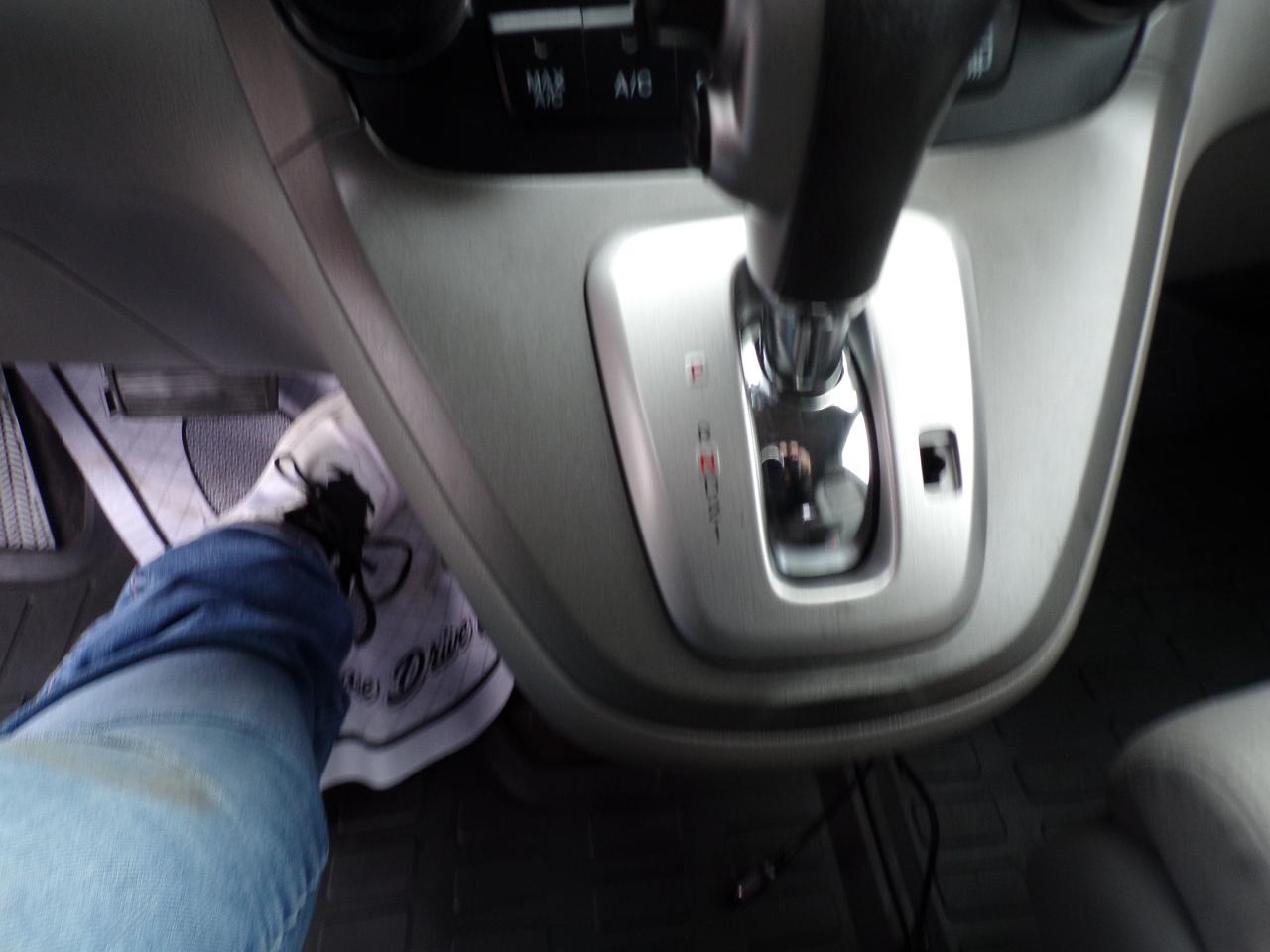 Honda CR-V SE 4WD 5-Speed AT 2011