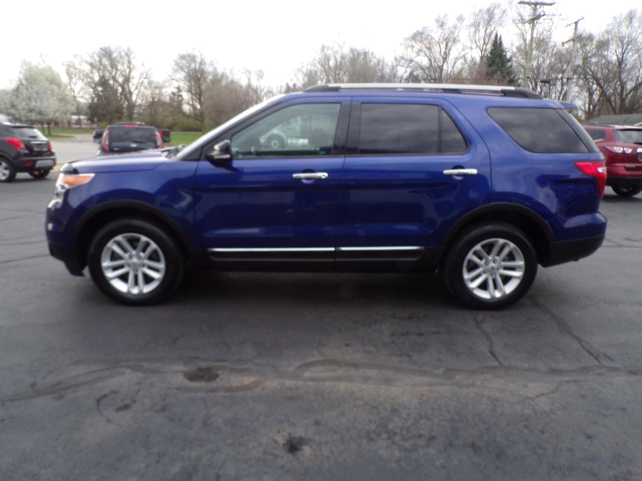 Ford Explorer XLT 4WD 2013