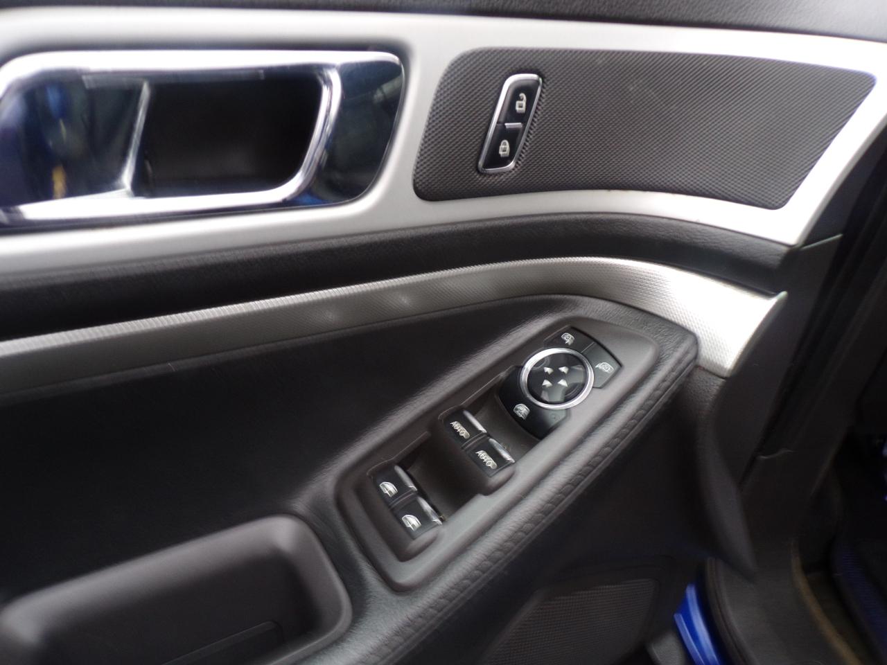 Ford Explorer XLT 4WD 2013