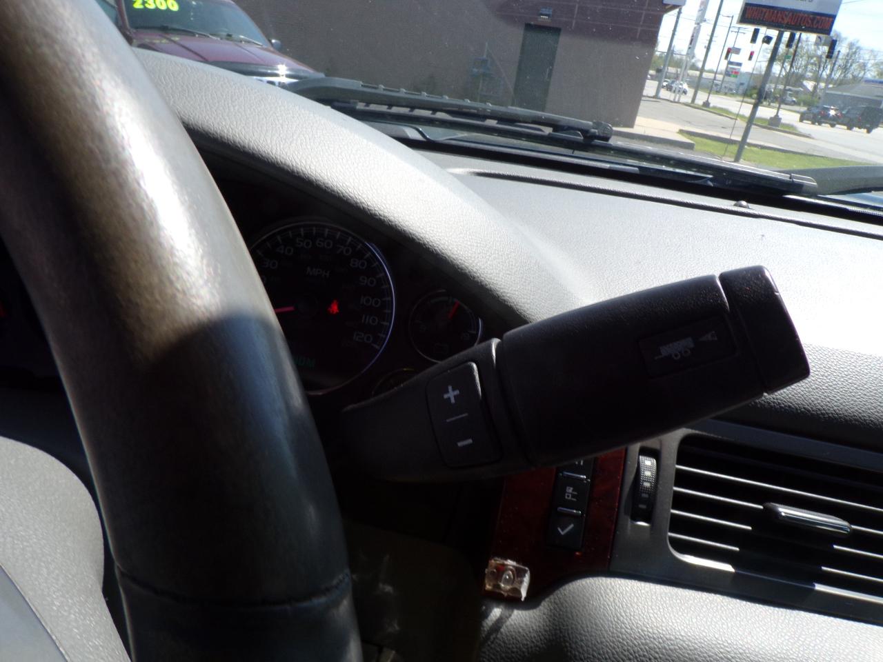 Chevrolet Silverado 1500 LTZ Crew Cab 4WD 2012