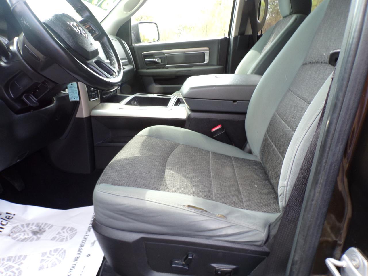 RAM 1500 SLT Quad Cab 4WD 2014