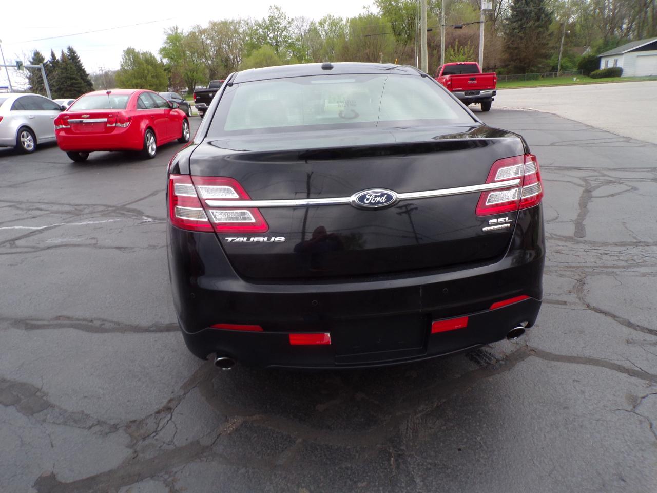 Ford Taurus SEL FWD 2016