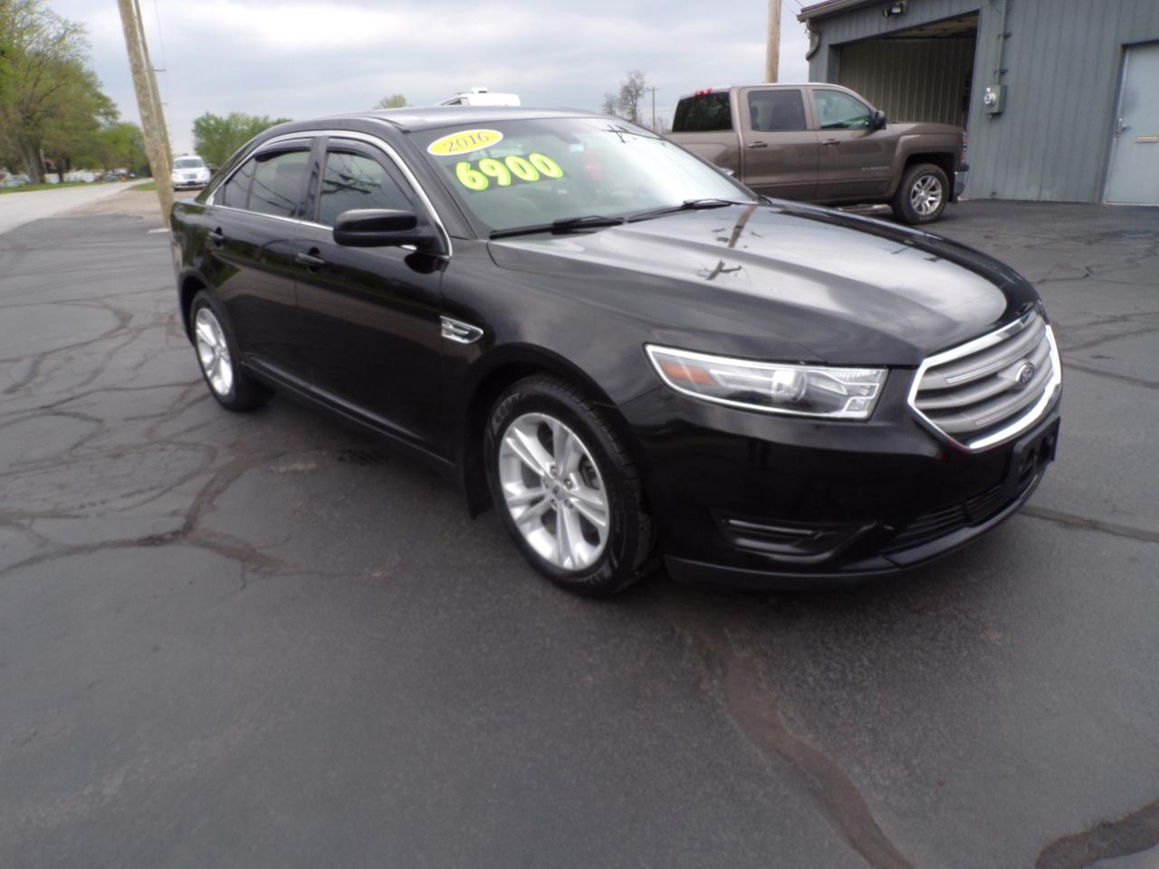 Ford Taurus SEL FWD 2016