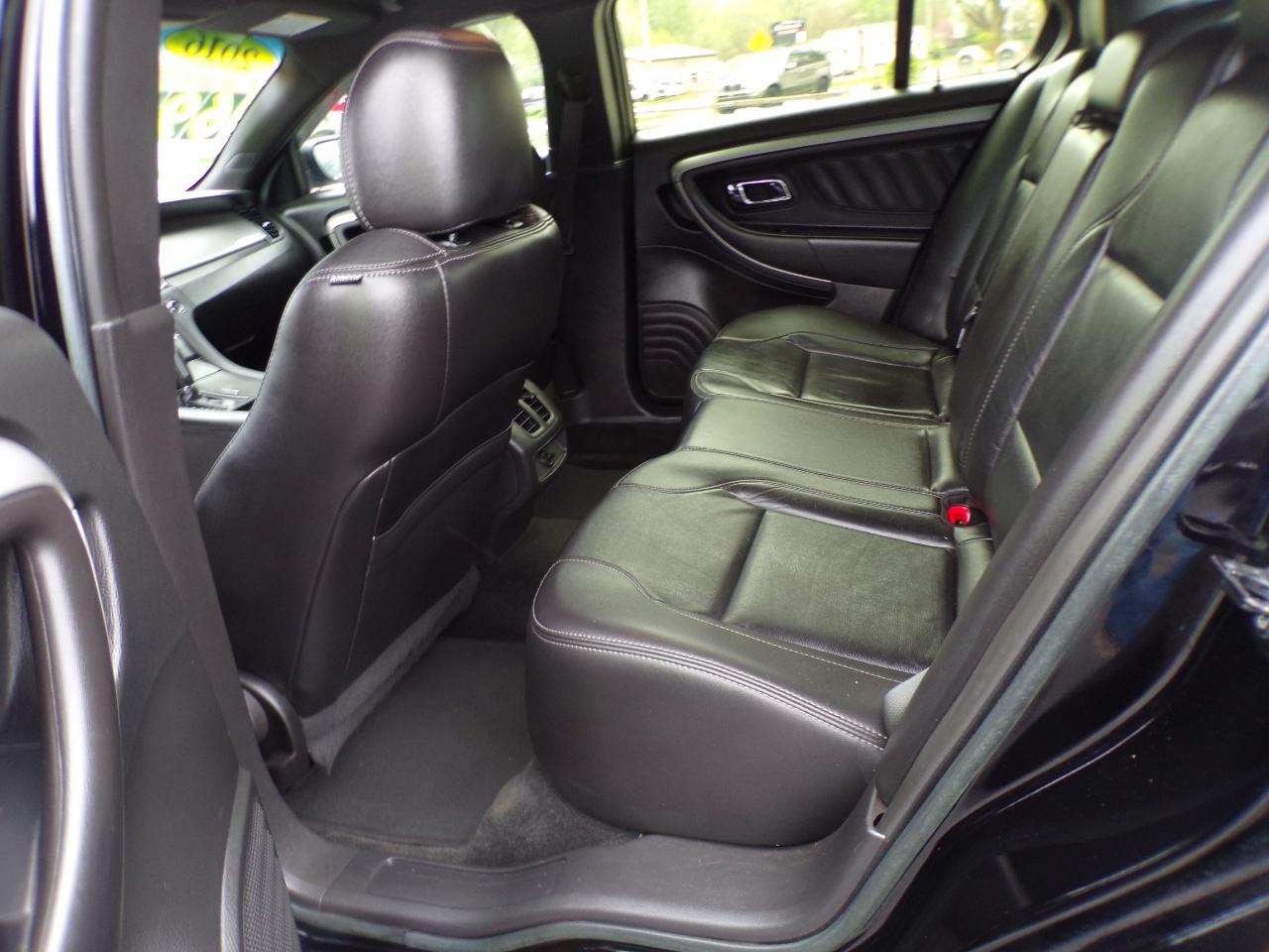 Ford Taurus SEL FWD 2016