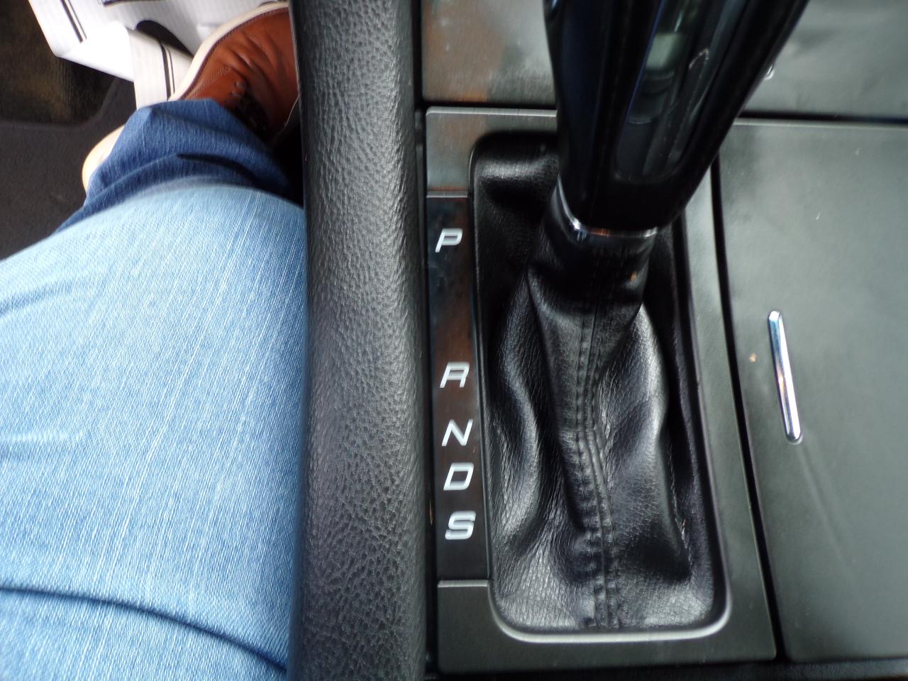 Ford Taurus SEL FWD 2016