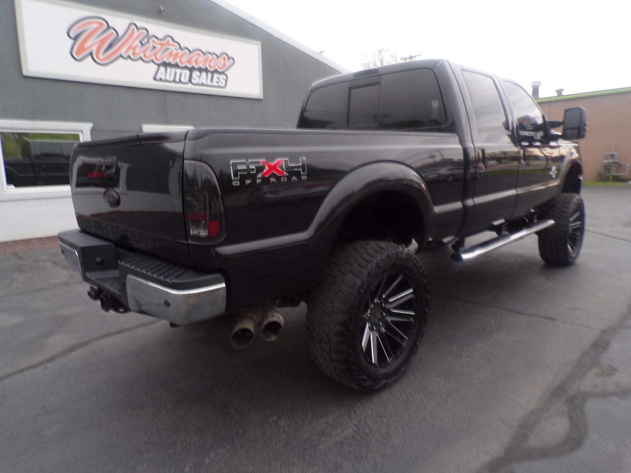 Ford F-250 SD Lariat Crew Cab Short Bed 4WD 2011