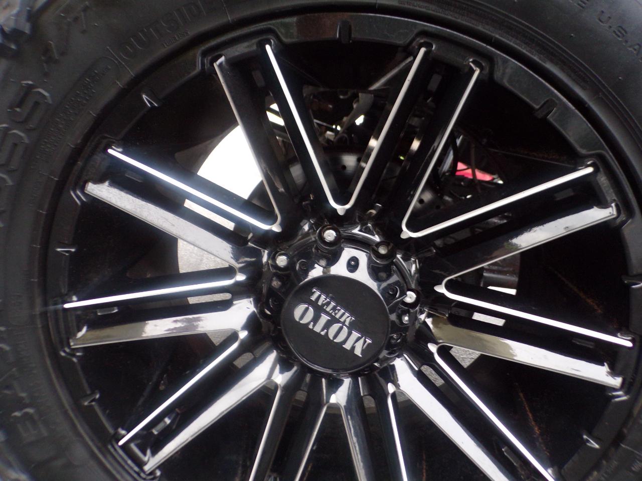 Ford F-250 SD Lariat Crew Cab Short Bed 4WD 2011