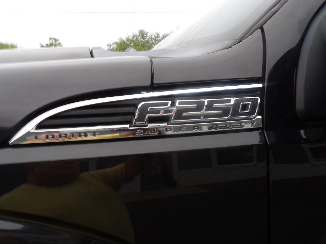 Ford F-250 SD Lariat Crew Cab Short Bed 4WD 2011